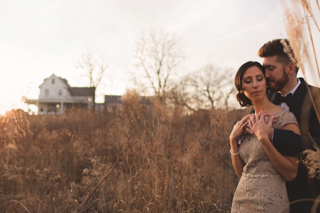 DC wedding photographer captures bride and groom at River Farms in outdoor wedding