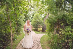bride gets ready to walk down aisle shade trees evergreen frederick md photography