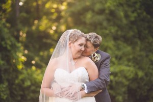 brides at shade trees and evergreen wedding photography