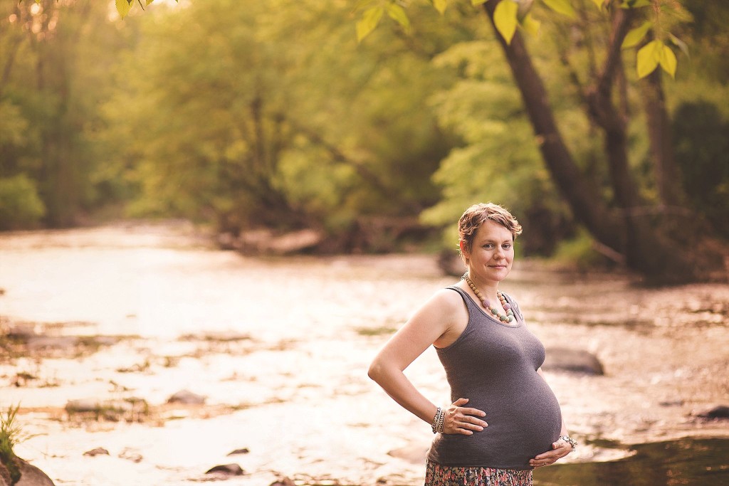 frederick maternity photography in creek