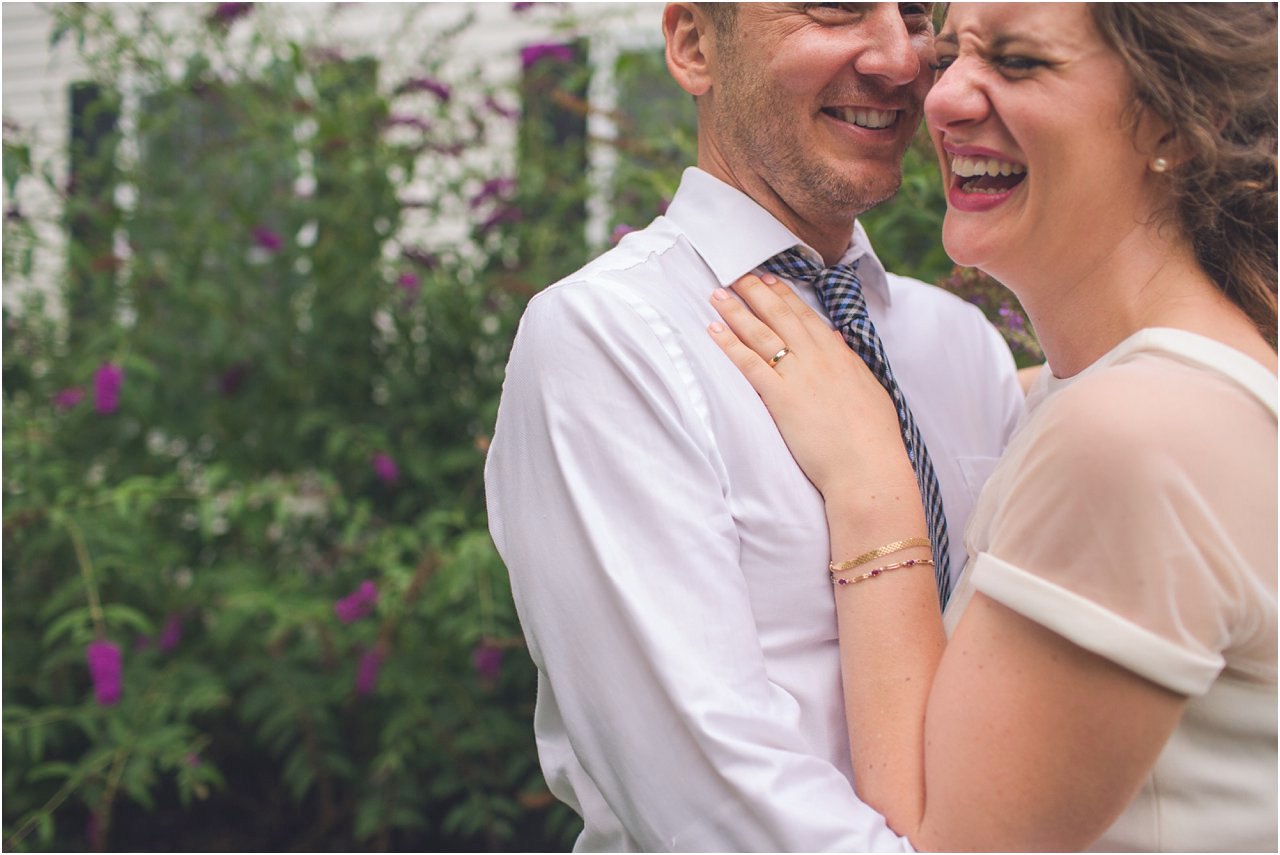 cumberland wedding photographer captures backyard wedding