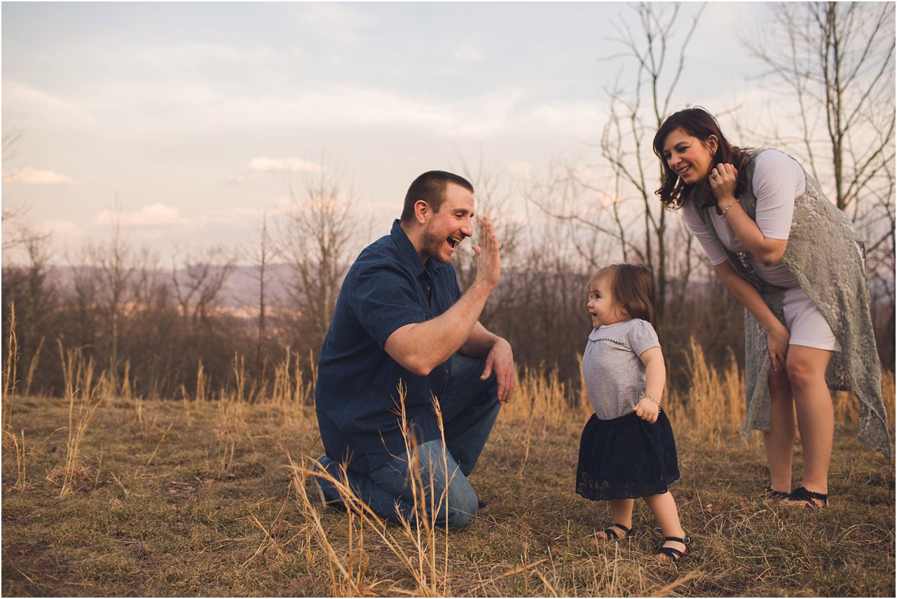 cumberland md family photographer at sunset