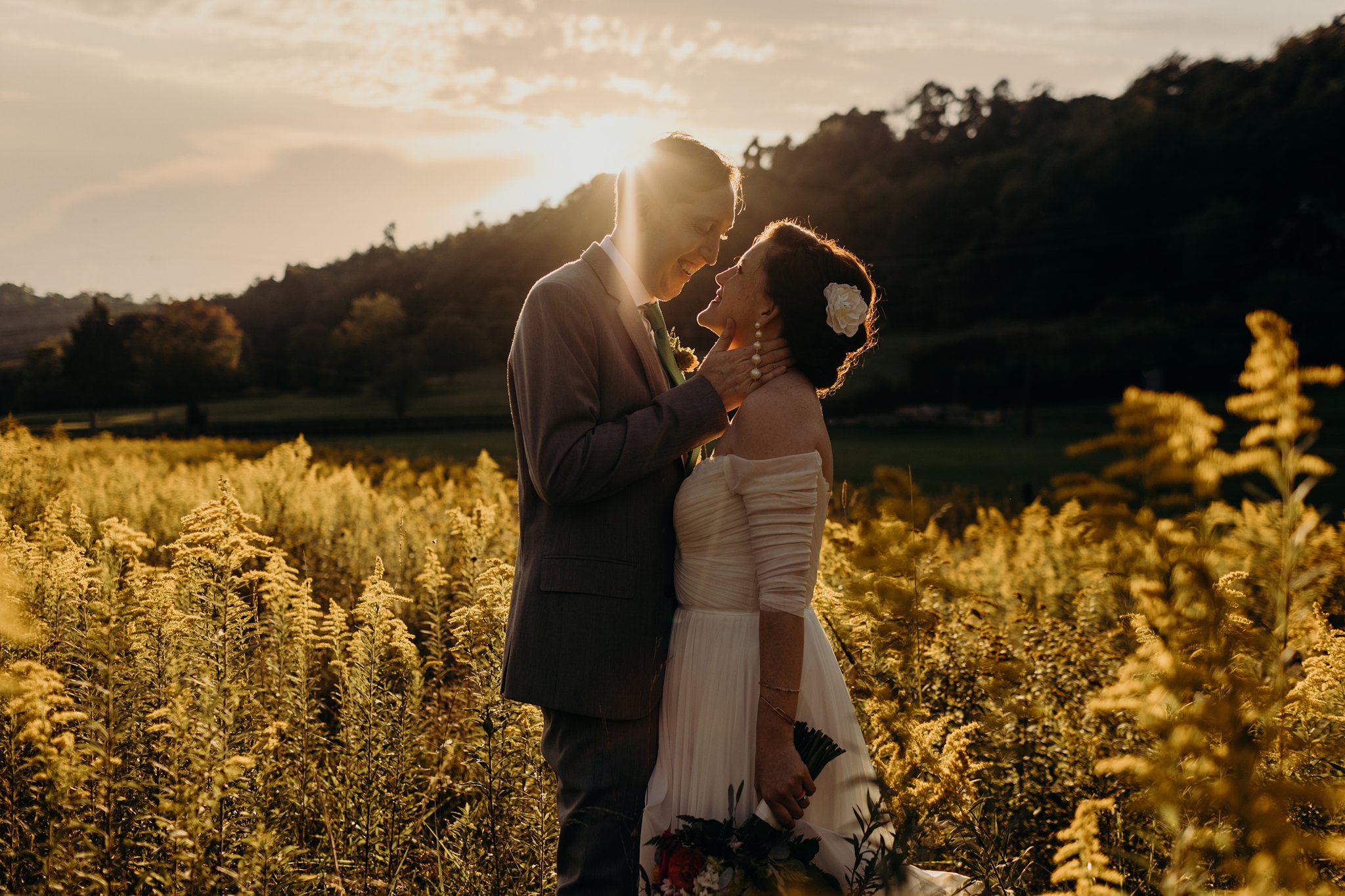 Deep Creek Lake Elopement and Intimate Wedding Guide with locations, vendors, and tips. 